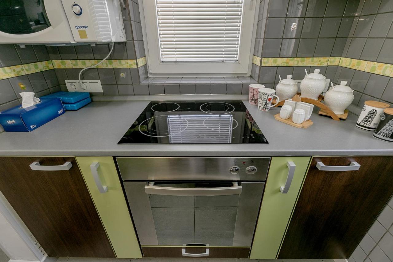 Olive Garden Apartment Petrovac Екстериор снимка