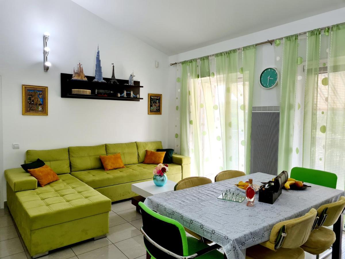 Olive Garden Apartment Petrovac Екстериор снимка
